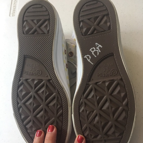 Converse High Tops - Picture 6 of 6